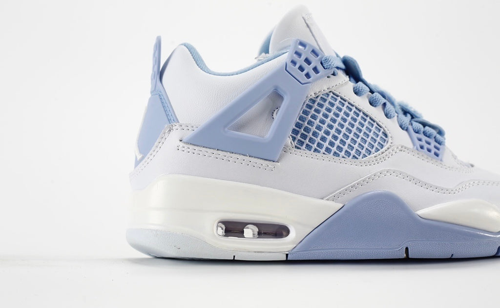 AIR JORDAN 4 RETRO "FORGET ME NOT" (W) - WHITE/ALUMINUM