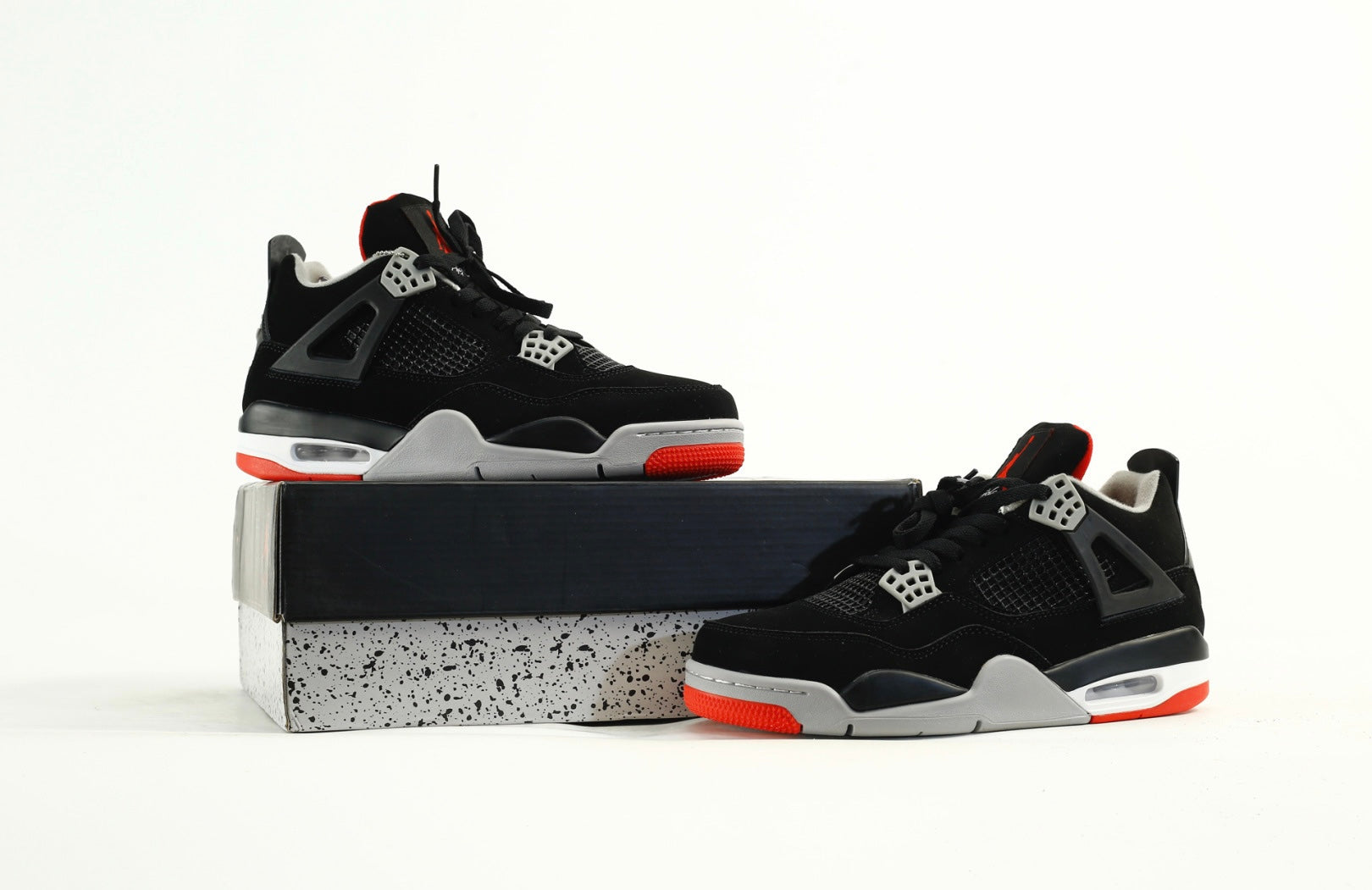 Air Jordan 4 Retro "Bred"