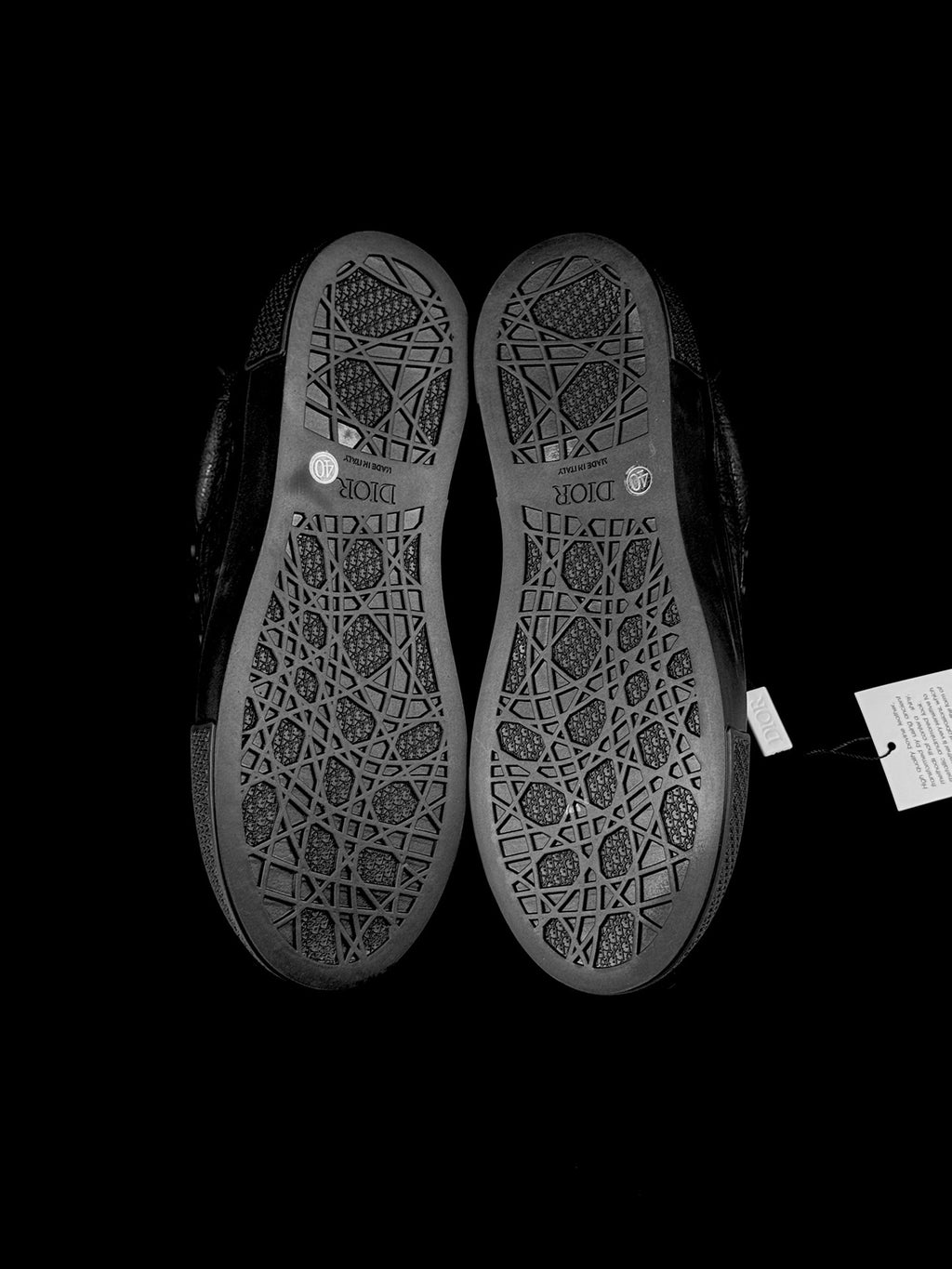 DIOR B33 LEATHER LOW TOP SNEAKER (Black)