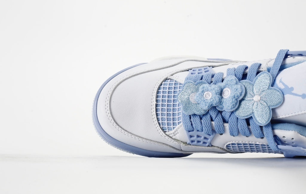 AIR JORDAN 4 RETRO "FORGET ME NOT" (W) - WHITE/ALUMINUM