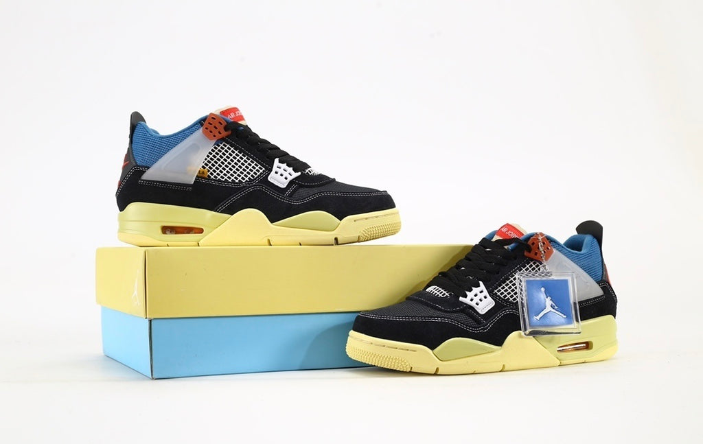 Air Jordan 4 Retro x Union LA "Off Noir"