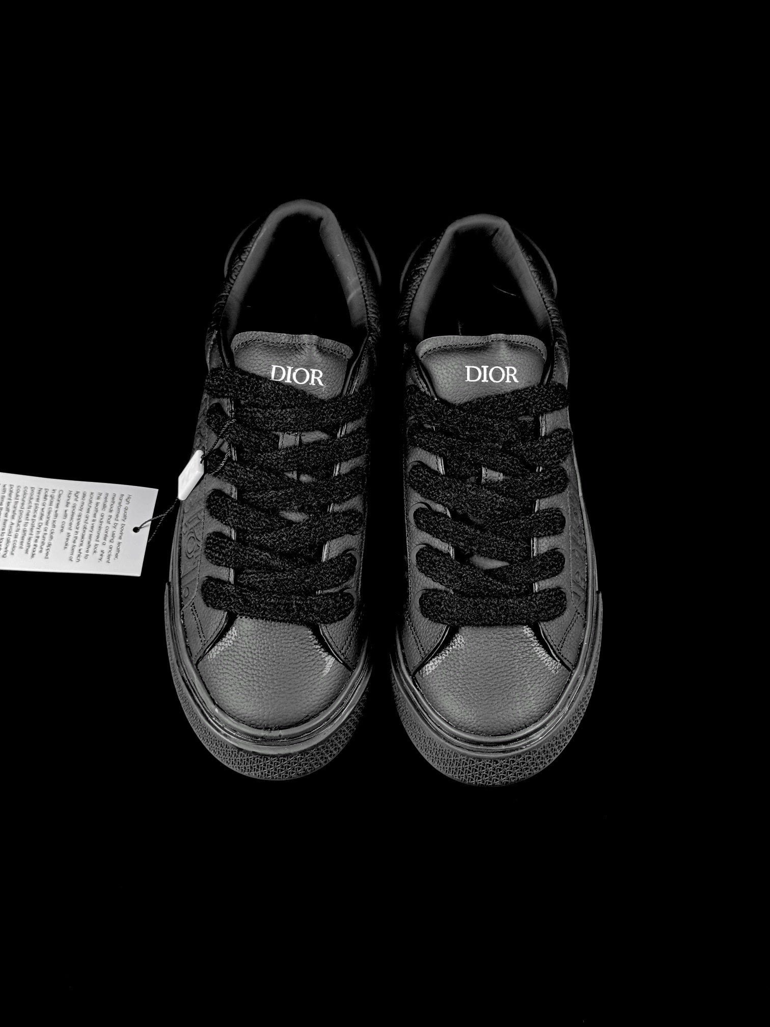 DIOR B33 LEATHER LOW TOP SNEAKER (Black)